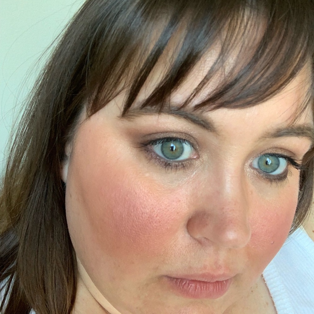 Meet your Posher, Carrie